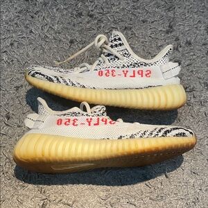 Adidas Yeezy 350 zebra